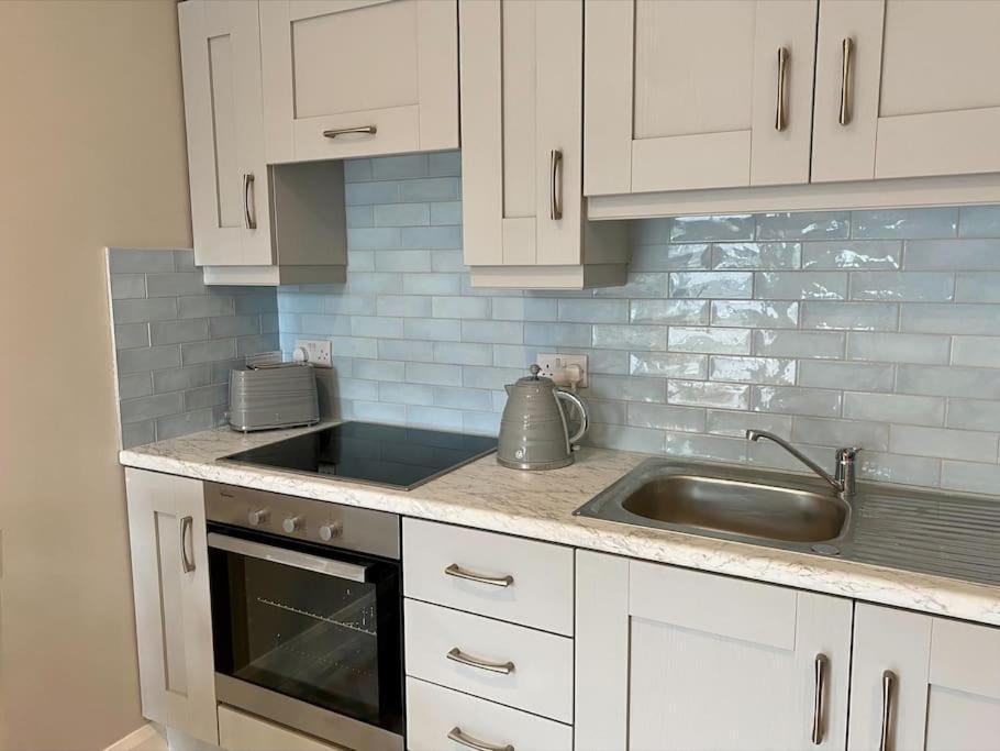 Erne Getaway No.8 Brand New 1 Bed Apartment Enniskillen Kültér fotó